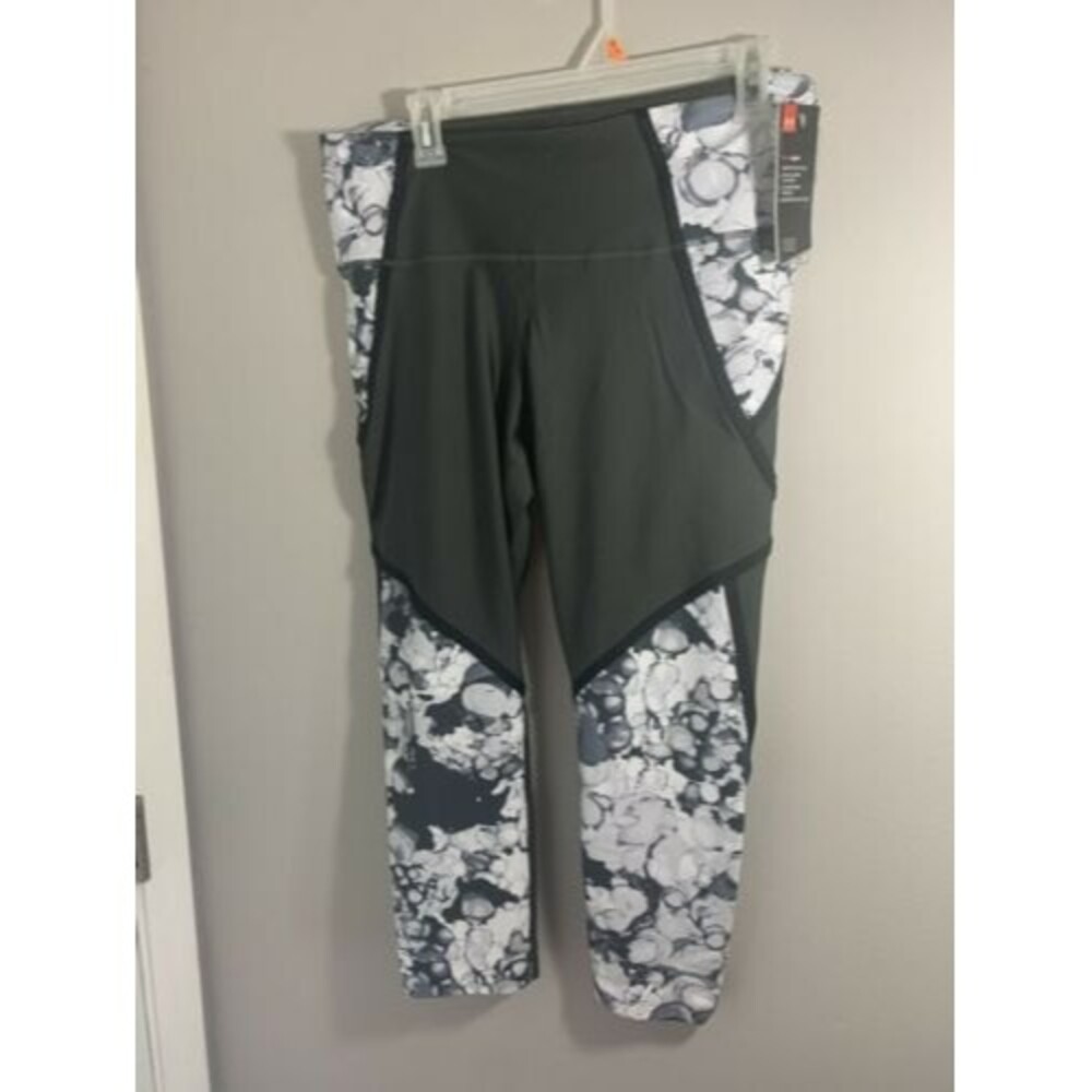 Under Armour Heatgear Women's Size XL Black HeatGear Ankle Crop Leggings